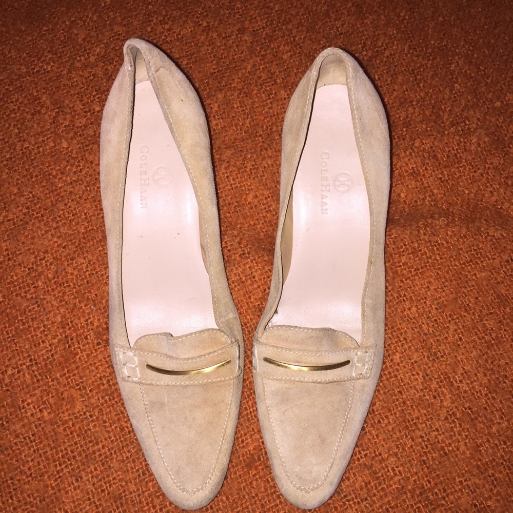COLE HAAN PUMPS